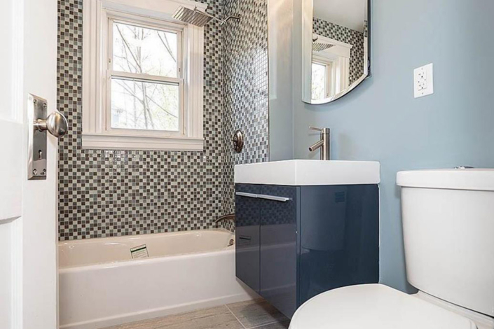 Bathroom Remodeling Contractor in Arlington 1